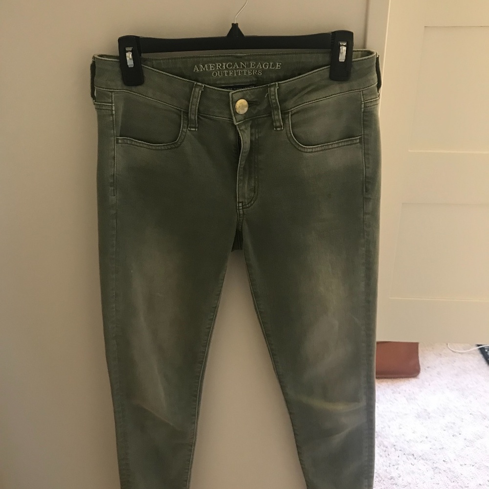 AE Olive Jeans/Jeggings